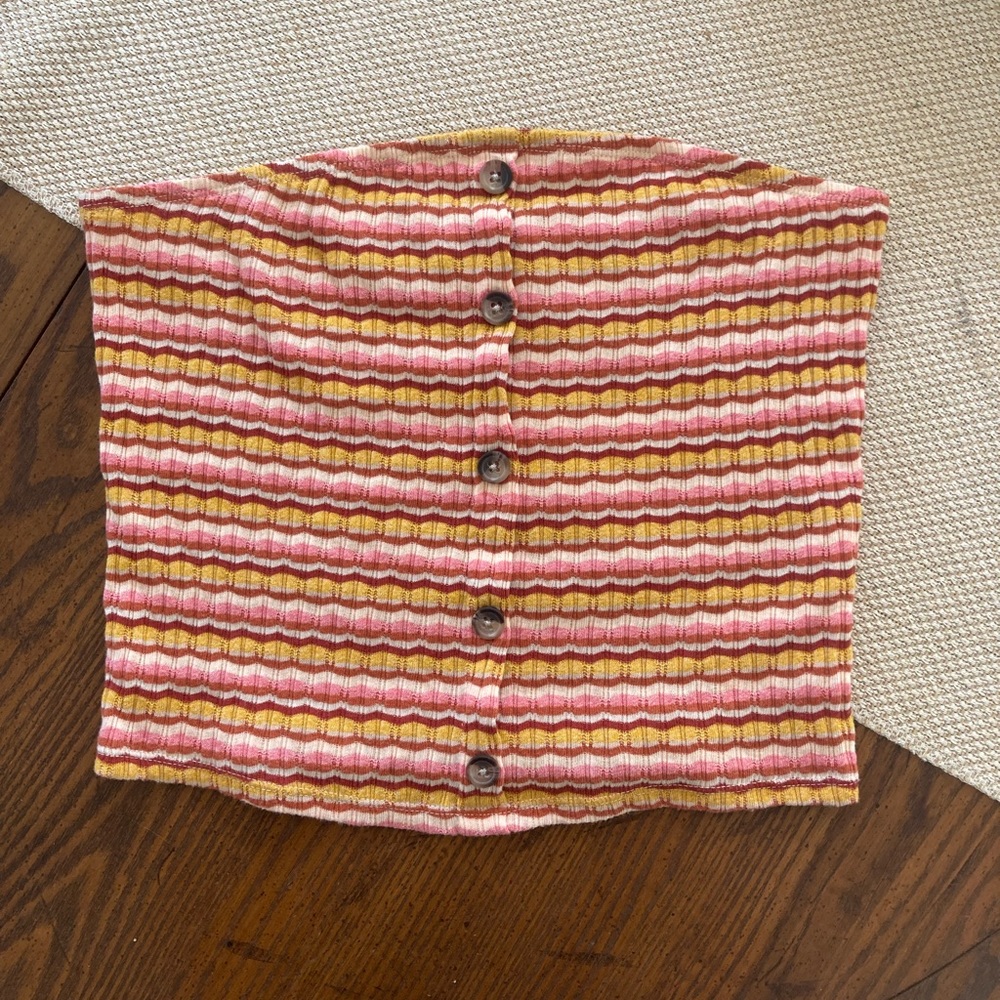 AE button tube top